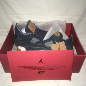 Air Jordan 4 Levi NRG